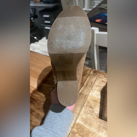 Forever 21 boots - Picture 2 of 3